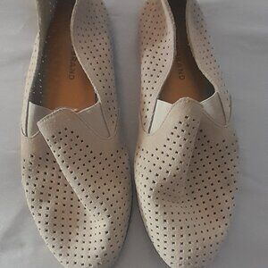 LUCKY BRAND GRAY LOAFERS SIZE 9 1/2M